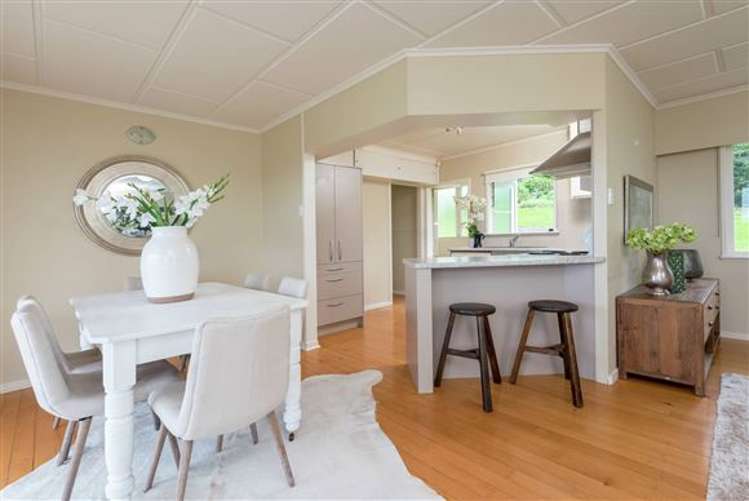 6 Montgomery Crescent Cockle Bay_12