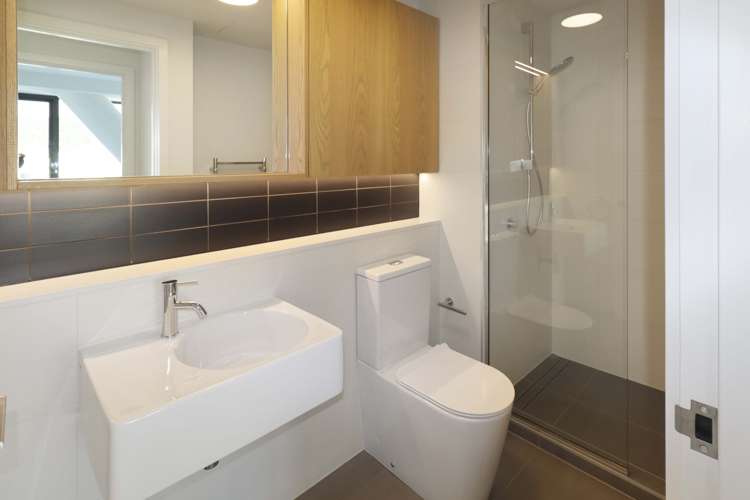 704/161 Victoria Street 2185_7