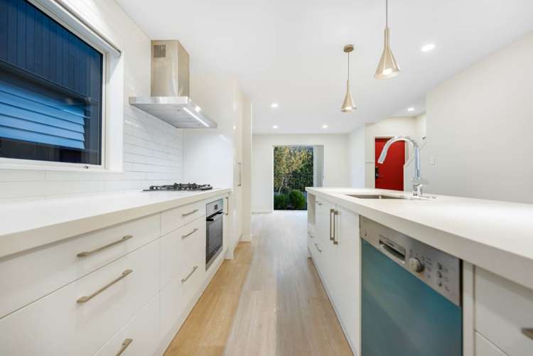 6 Lords Way Millwater_20