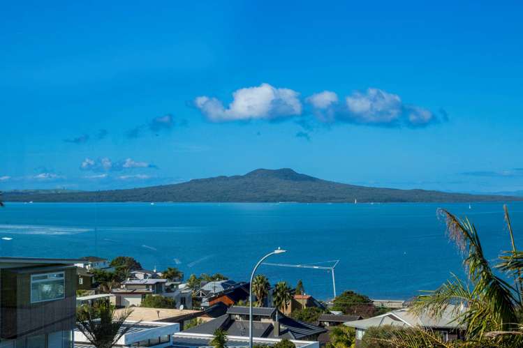 62 Seaview Road Castor Bay_41