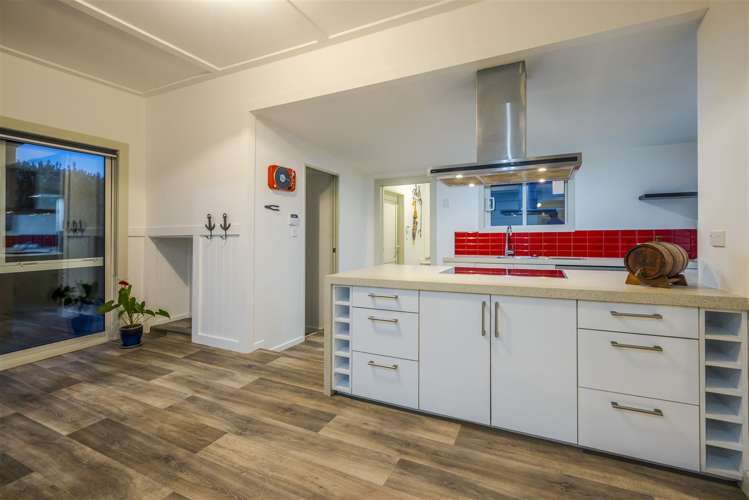 3 Karaka Road Kawakawa Bay_19