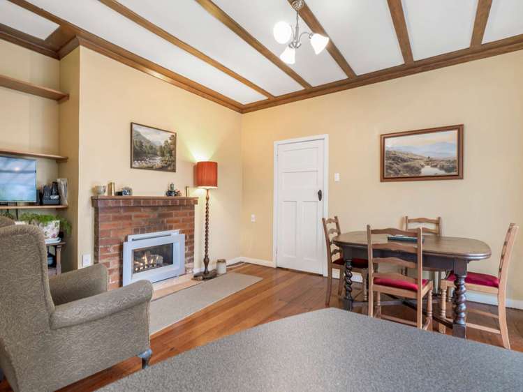 32 Hutchison Crescent Durie Hill_9