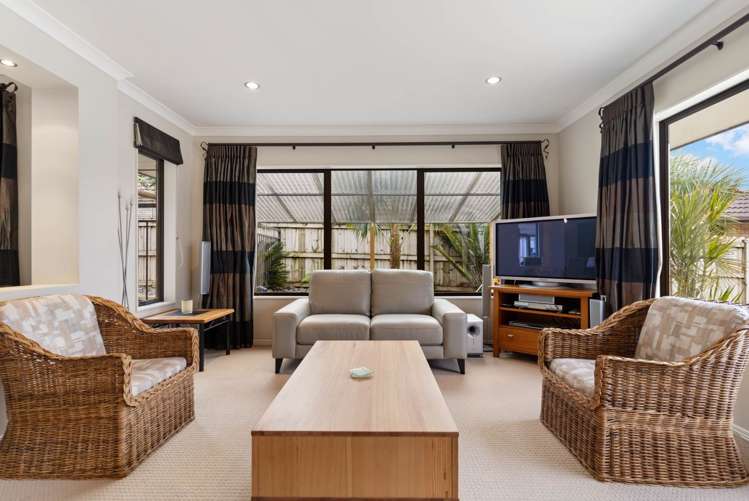 57 Lough Bourne Drive Pukekohe_7