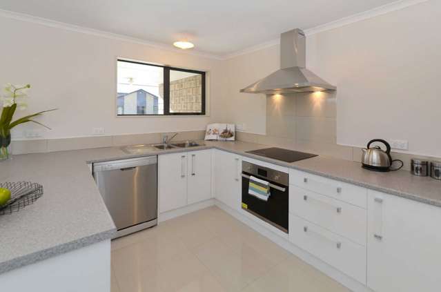 16 Max Landing 1073_3