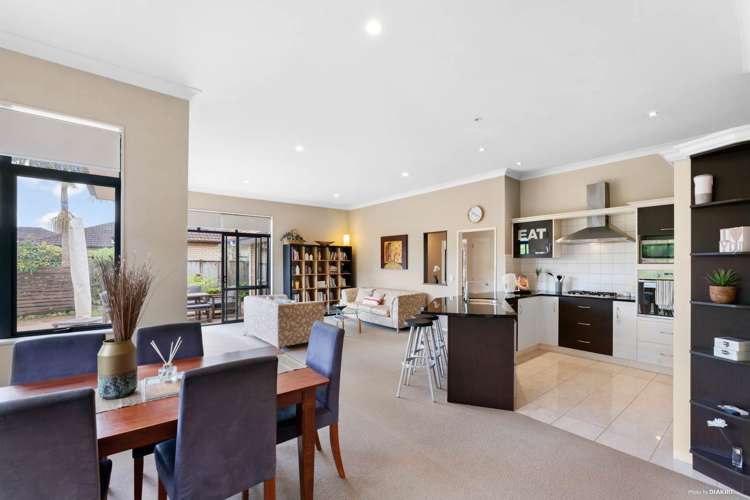 14 Mordane Place Flat Bush_7