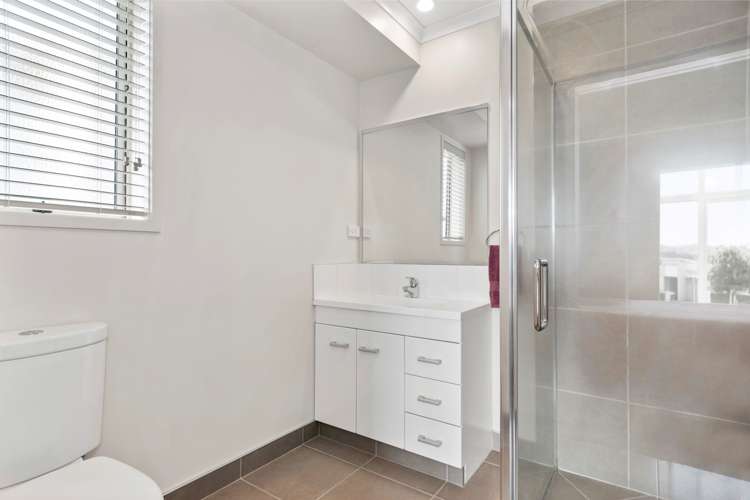 1 Carex Close Pyes Pa_10