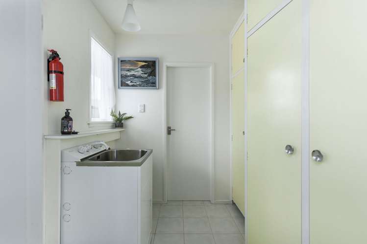 6 Barclay Place Burwood_14