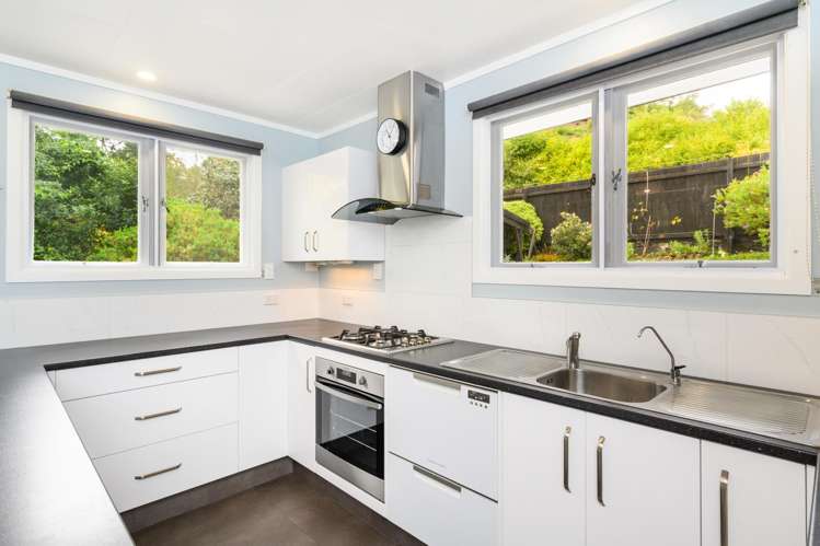 13 Jessie Street Parahaki_3