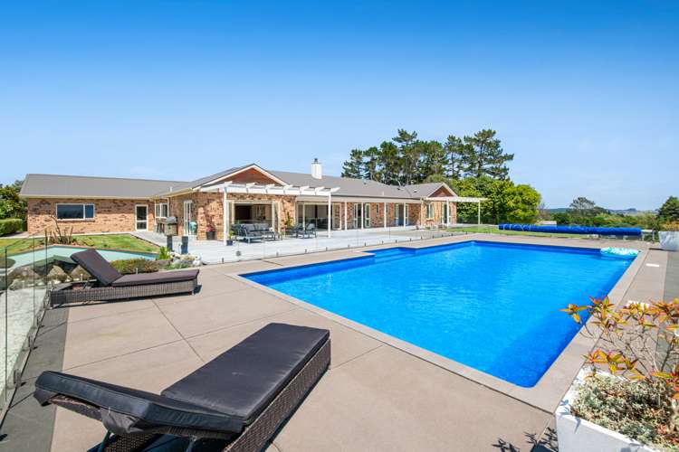 81 Burne Road Waitoki_57