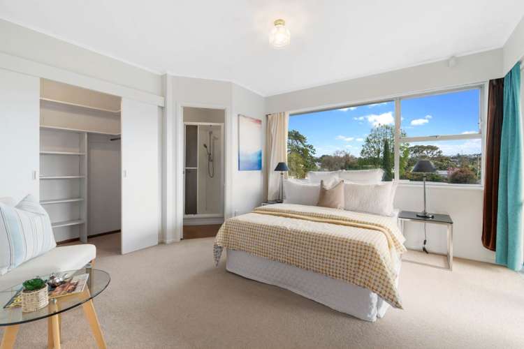 8 Uppingham Crescent Hillcrest_9