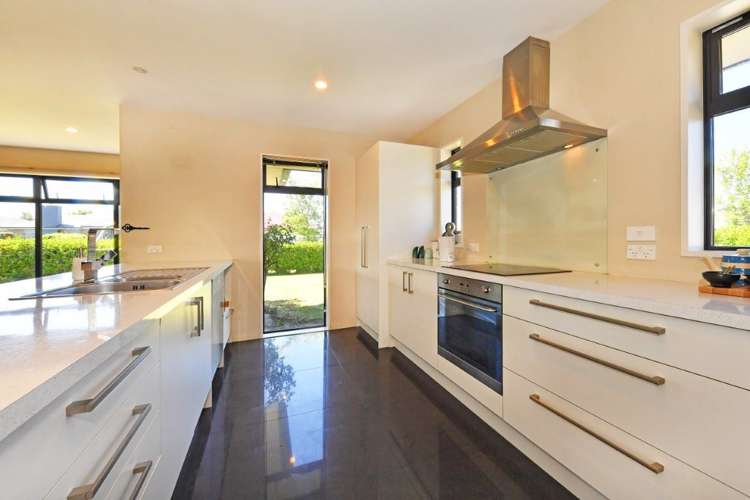 1 Eastfield Drive Lincoln_8