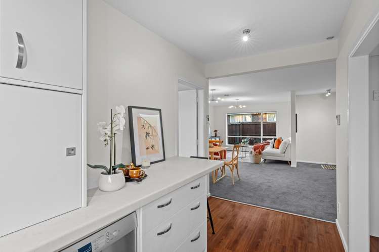 2/11 Powell Crescent_5