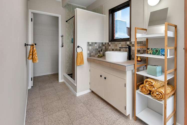 13 Kowhai Park Road Maunu_30