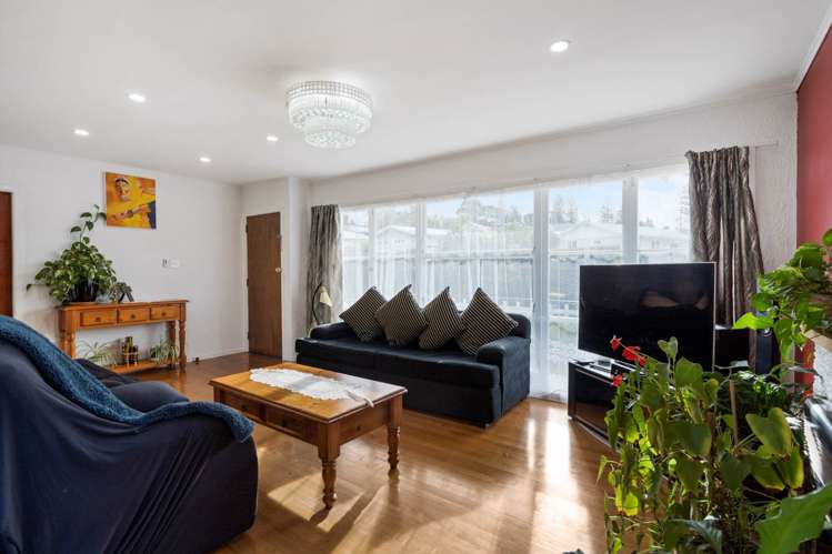 22 Sarona Avenue Glen Eden_16