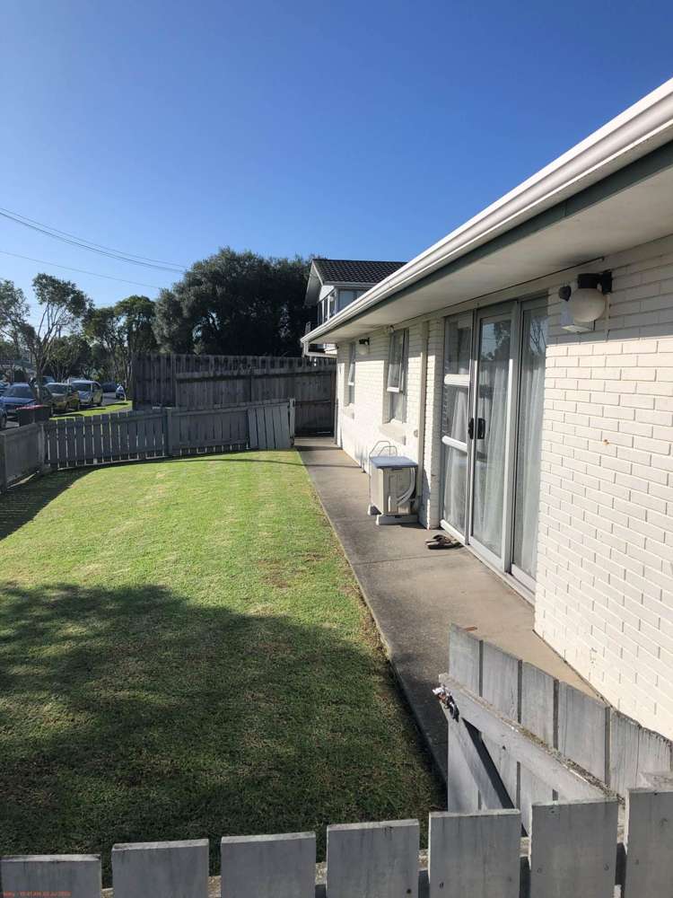 2/112 Carrington Road Mt Albert_2