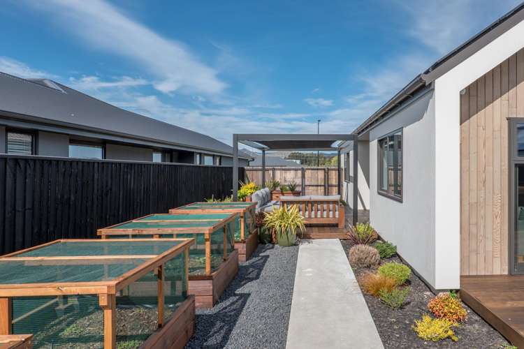 19 Guinevere Drive Lincoln_21