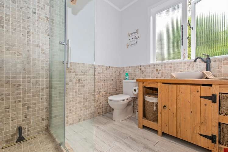 11 Devon Street Glenholme_9