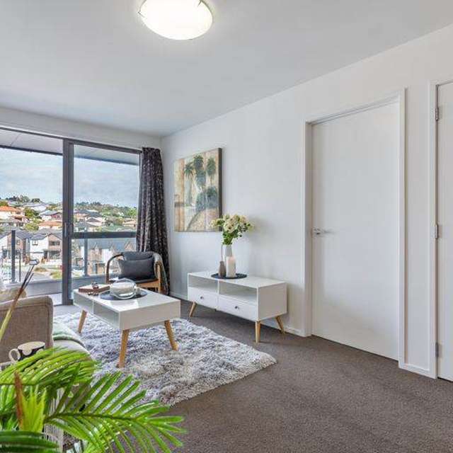 208/17 Link Crescent Stanmore Bay_1