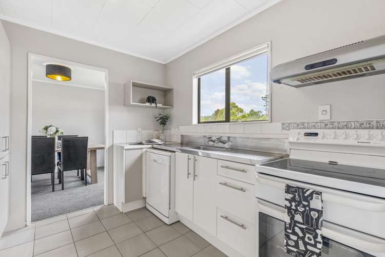3 Meadowvale Rise Titirangi_5