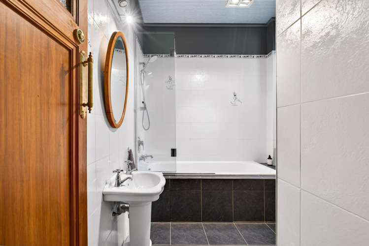 153 Emerson Street Napier South_17