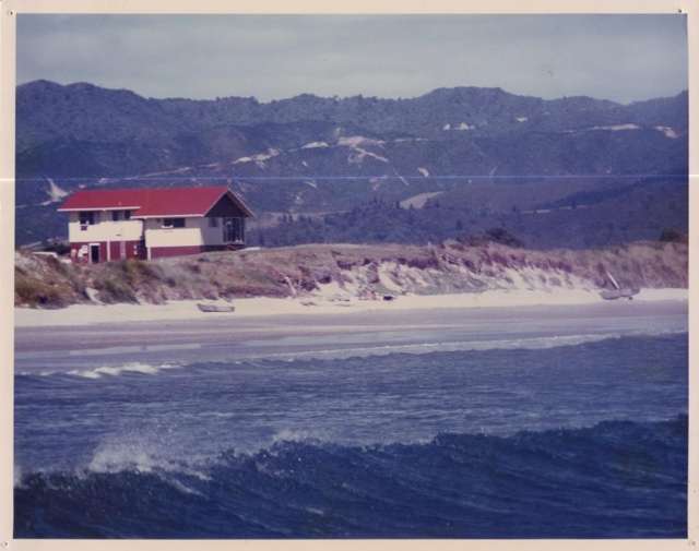 Absolute, Beach Front