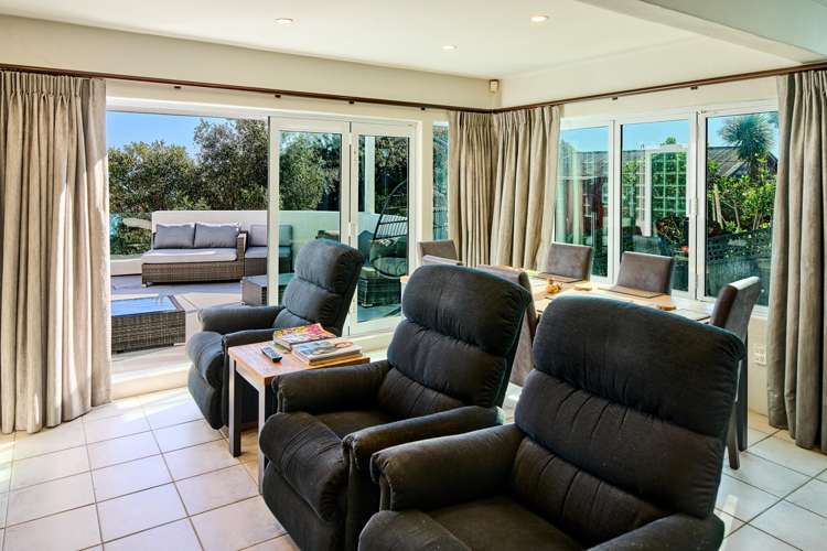 5 Rangiuru Road, Mahina Bay Eastbourne_11