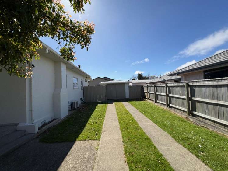 93 MacArthur Street 10516_11