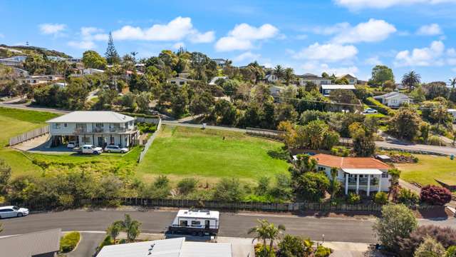 5 Hibiscus Avenue Cable Bay_2