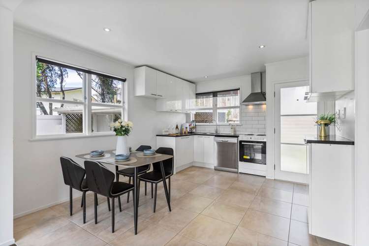 75A Vandeleur Avenue Birkdale_6