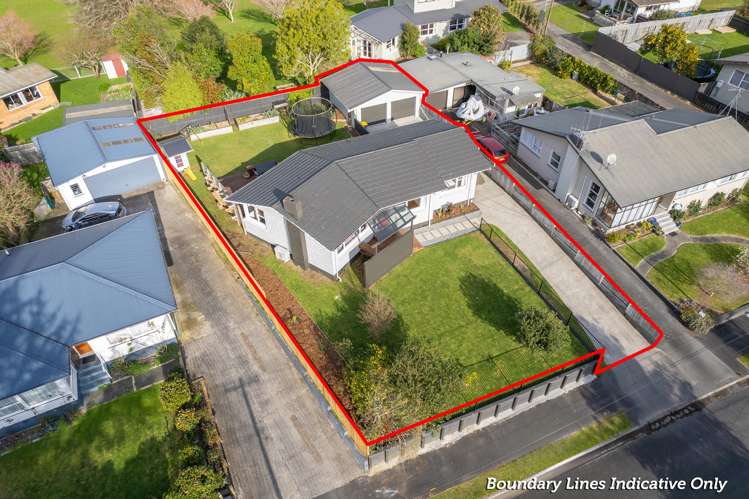 7 Manapouri Place Glenview_24