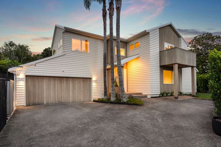 2/1 Gray Crescent Torbay_21