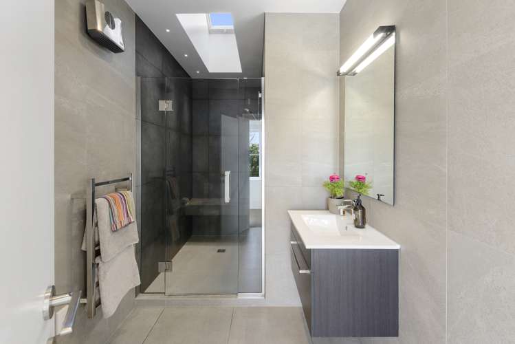 30 Wroxton Terrace Merivale_20