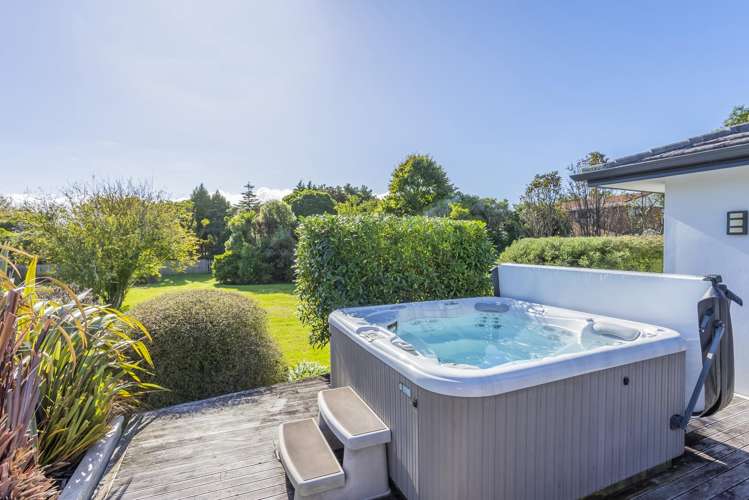 5 Moss Lane Raumati Beach_18