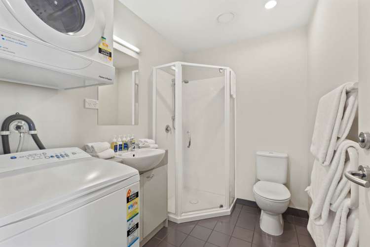 1102/17 Amersham Way Manukau_11