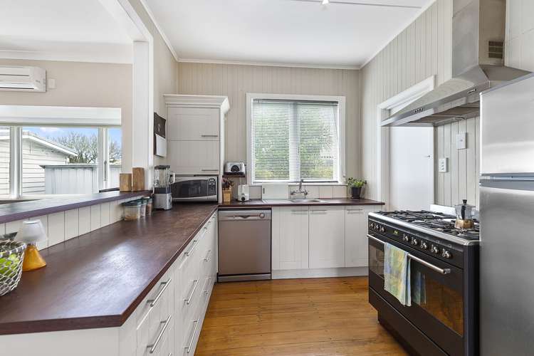 19 Main Road Titahi Bay_5