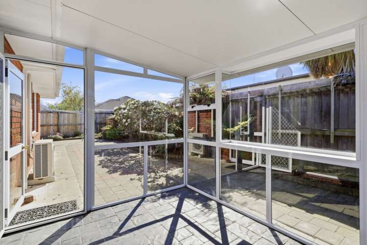 2/61A Strathfield Avenue Dallington_5