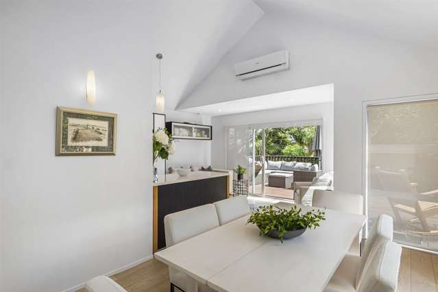 1/302 Beach Road Campbells Bay_1