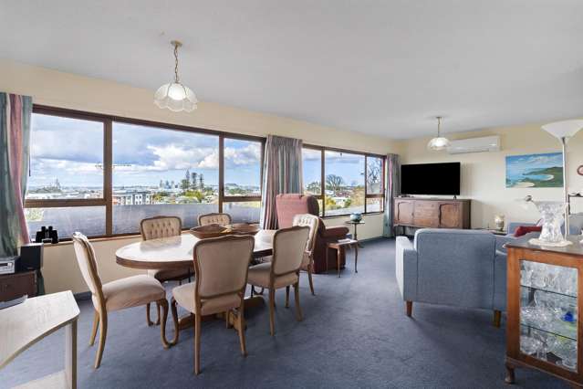 1/22 Martin Crescent Northcote_4