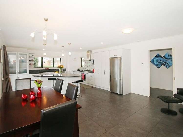 150 Pacific Drive Fitzherbert_6