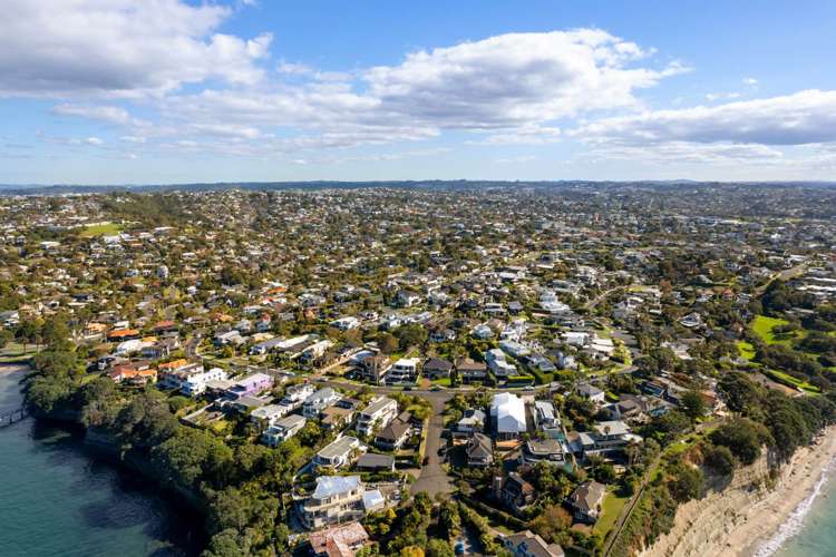 1/27 Churchill Road Murrays Bay_35