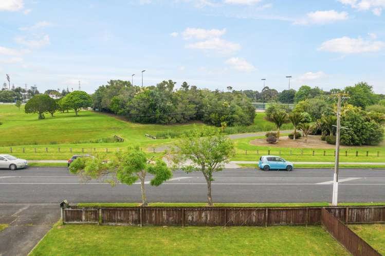 14 Boundary Road Clover Park_18