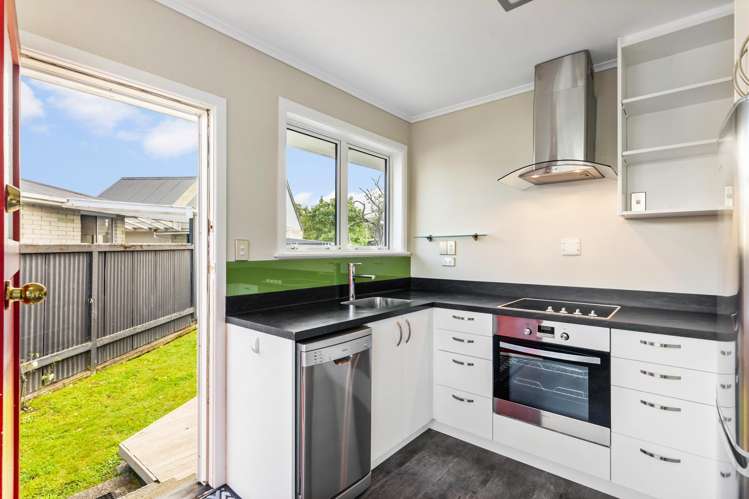 7A Sequoia Place Maoribank_11
