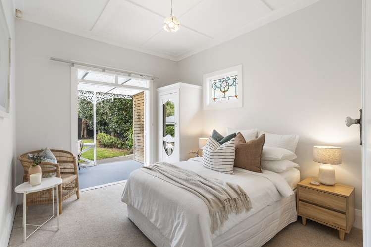10 Monaghan Avenue Mount Albert_11