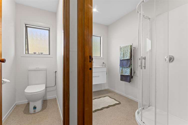 1/12 Farnham Drive Richmond_12