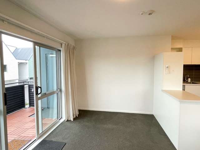 42/280 Bealey Avenue St. Albans_4