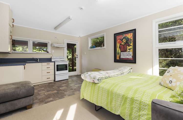 188 Paremata Road Paremata_6