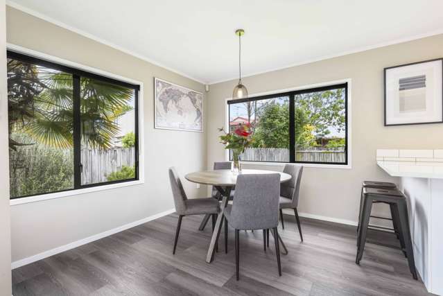 7 Essendon Court Glenview_3