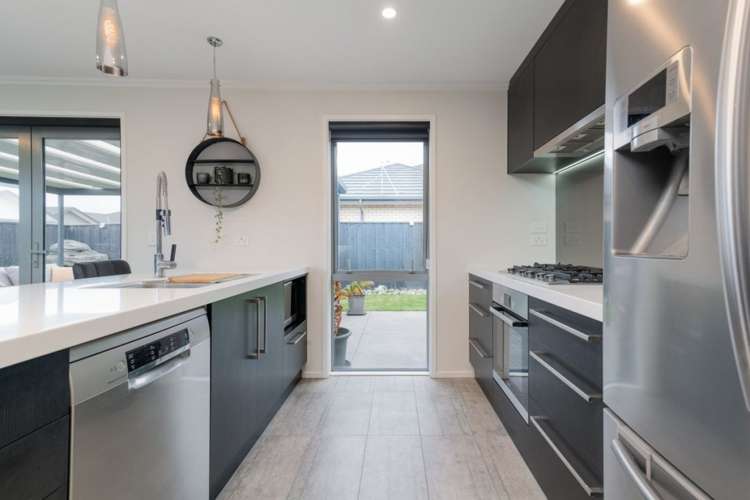 91 Sunline Avenue Lincoln_5