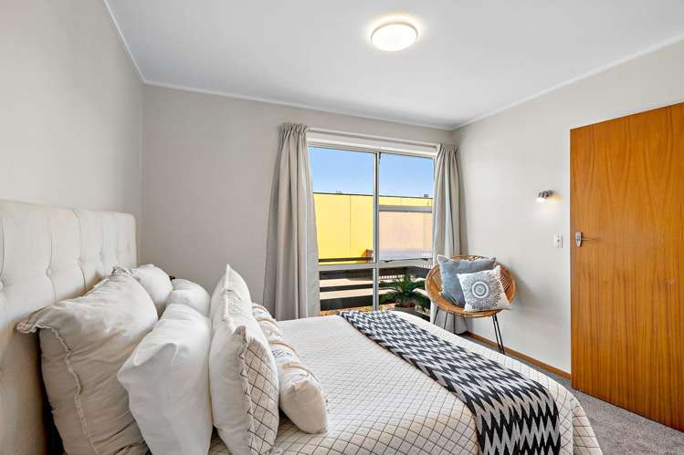 2/16 Ross Street Kilbirnie_4