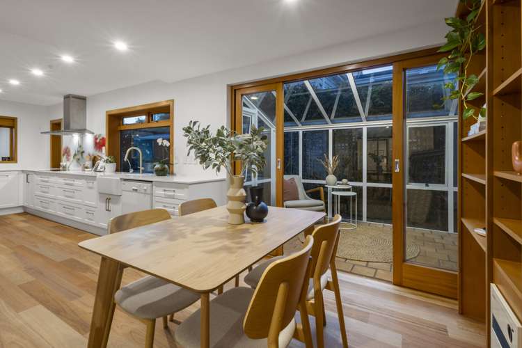 1/22 Queens Parade Devonport_13